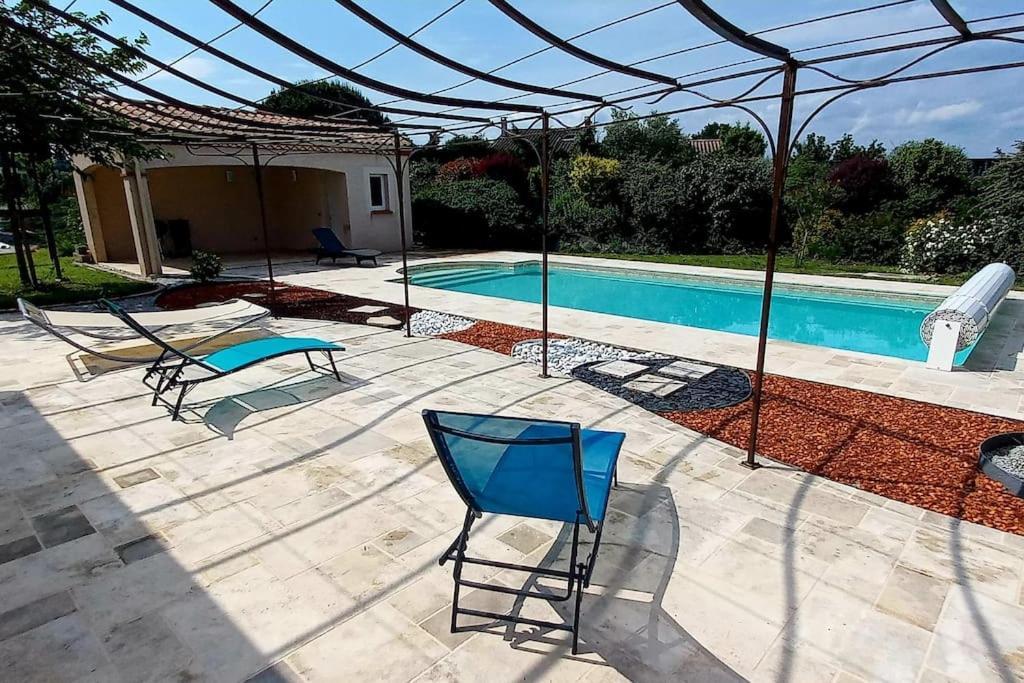 Villa 140 M² Hab. Avec Piscine كاسْتْرْ المظهر الخارجي الصورة